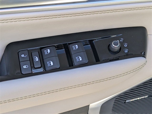 2026 Jeep Grand Wagoneer L 4x2