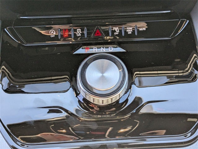 2026 Jeep Grand Wagoneer L 4x2