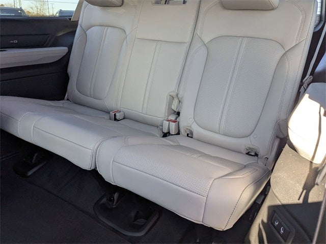 2026 Jeep Grand Wagoneer L 4x2