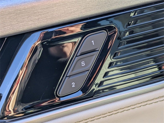 2026 Jeep Grand Wagoneer L 4x4