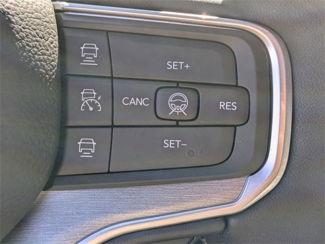 2026 Jeep Grand Wagoneer L 4x4