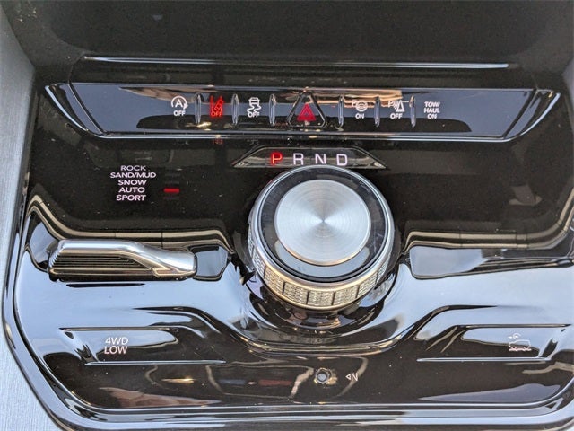 2026 Jeep Grand Wagoneer L 4x4