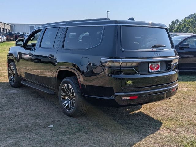2026 Jeep Grand Wagoneer L 4x4