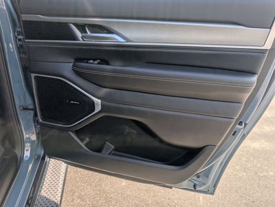 2026 Jeep Grand Wagoneer L 4x4