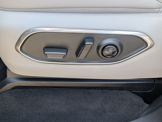 2026 Jeep Grand Wagoneer L 4x4