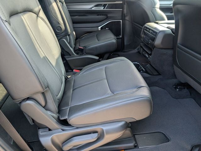 2026 Jeep Grand Wagoneer L Limited Reserve