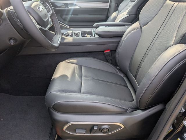 2026 Jeep Grand Wagoneer L Limited Reserve