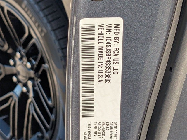 2025 Jeep Wagoneer L Series II