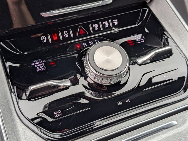 2025 Jeep Wagoneer L Series II