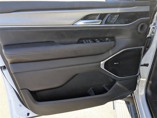 2026 Jeep Grand Wagoneer L Limited Reserve