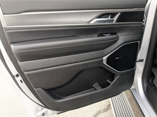 2026 Jeep Grand Wagoneer L Limited Reserve