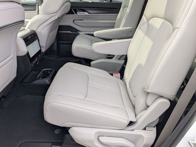 2026 Jeep Grand Wagoneer L Summit Obsidian