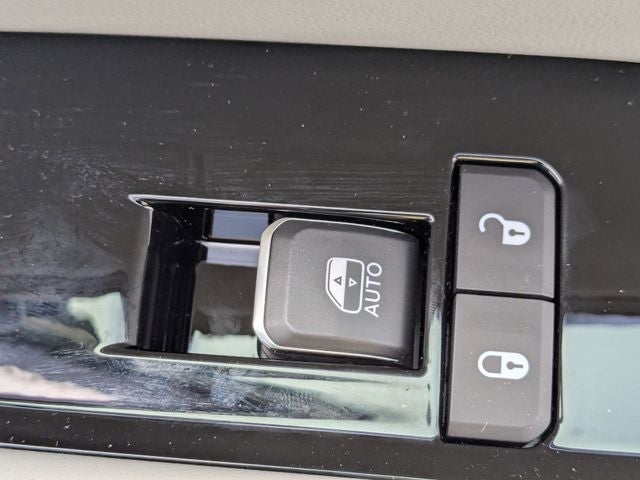 2026 Jeep Grand Wagoneer L Summit Obsidian