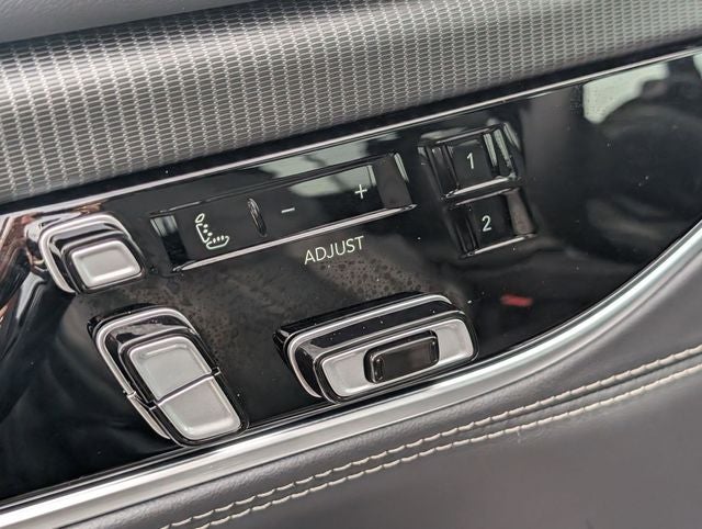 2026 Jeep Grand Wagoneer L Summit Obsidian