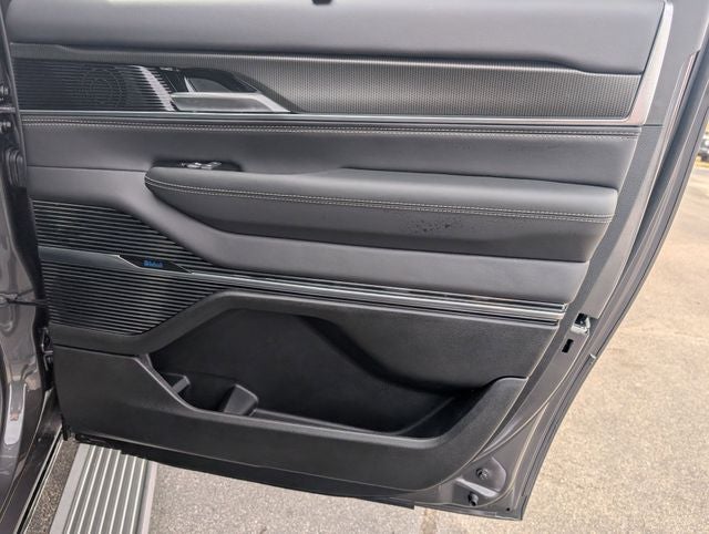 2026 Jeep Grand Wagoneer L Summit Obsidian