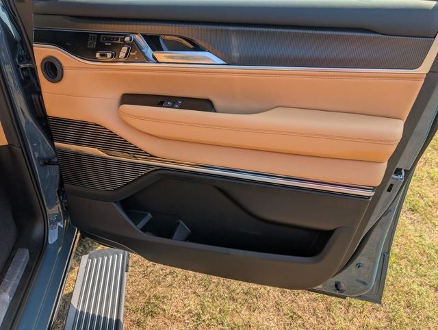 2026 Jeep Grand Wagoneer L Summit Reserve