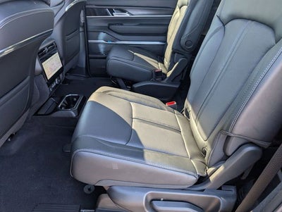 2026 Jeep Grand Wagoneer L Summit Obsidian