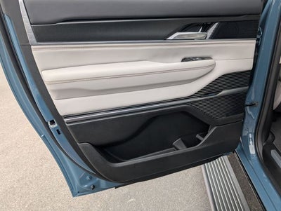 2026 Jeep Grand Wagoneer L Summit Obsidian