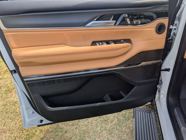 2026 Jeep Grand Wagoneer L Summit Reserve