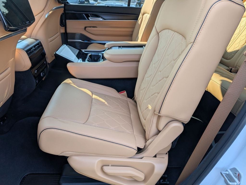 2026 Jeep Grand Wagoneer L Summit Reserve