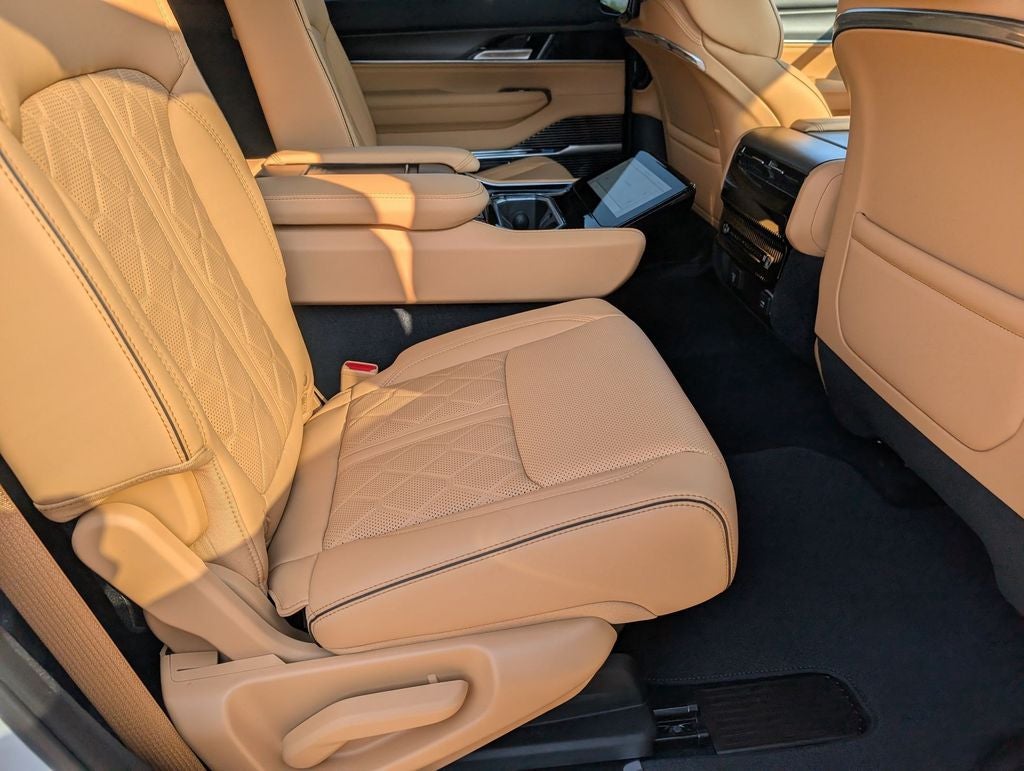 2026 Jeep Grand Wagoneer L Summit Reserve