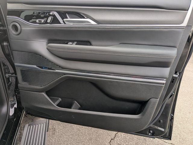 2026 Jeep Grand Wagoneer L Summit Obsidian