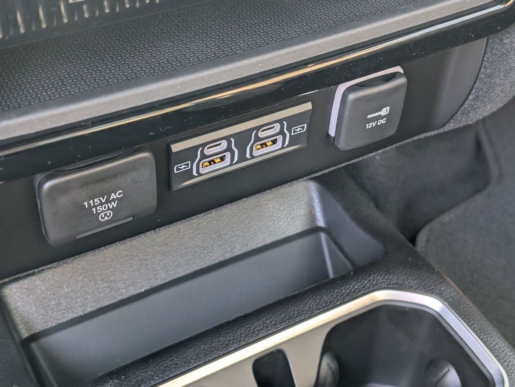 2026 Jeep Grand Wagoneer 4x2