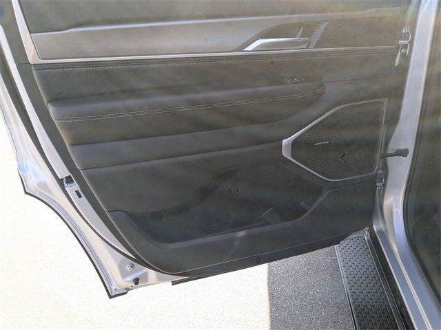 2026 Jeep Grand Wagoneer Base