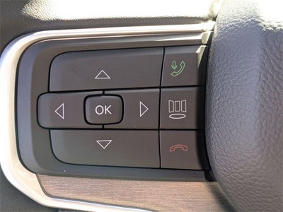 2026 Jeep Grand Wagoneer Base