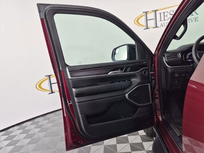 2024 Jeep Wagoneer Base