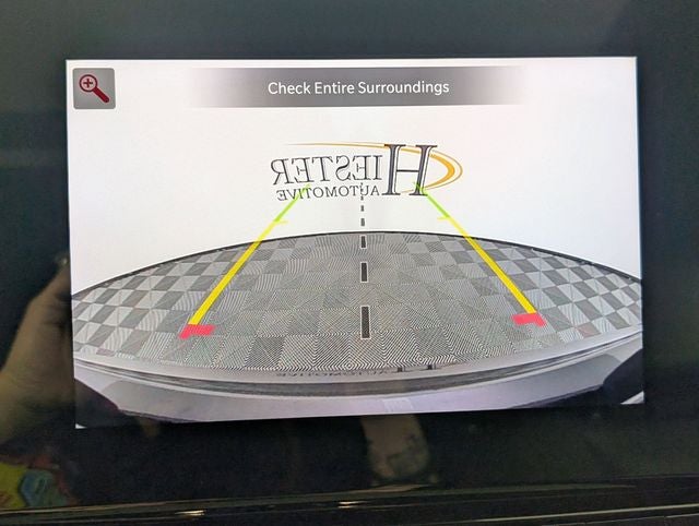 2023 Jeep Wagoneer Base