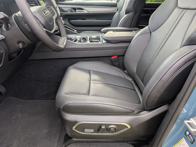 2026 Jeep Grand Wagoneer Limited Altitude