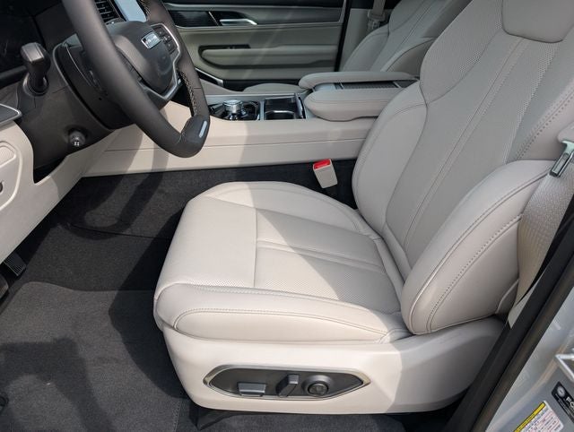 2026 Jeep Grand Wagoneer Limited Reserve