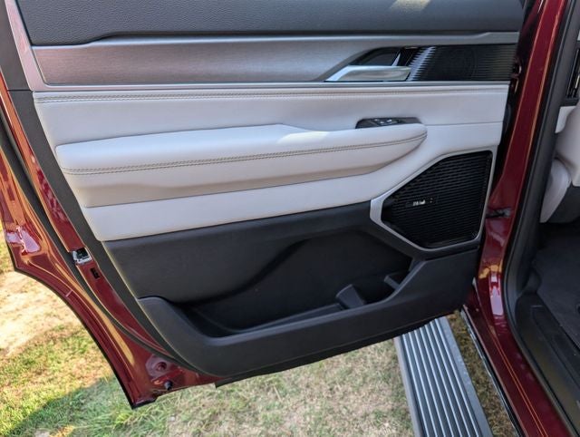2026 Jeep Grand Wagoneer Limited Reserve