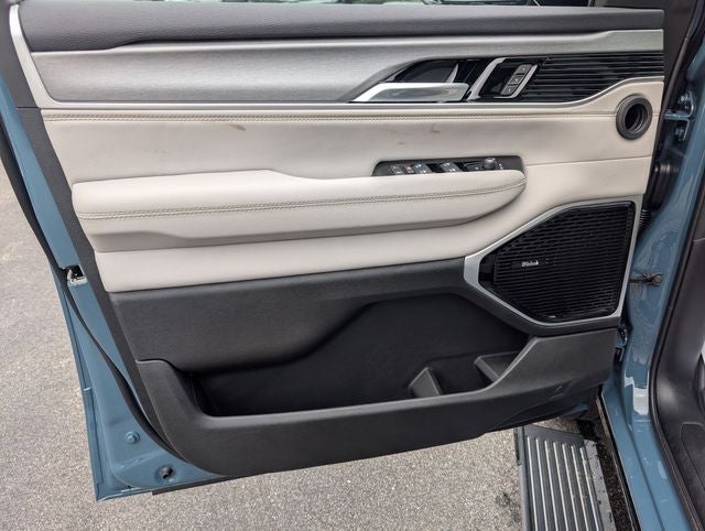 2026 Jeep Grand Wagoneer Limited Reserve