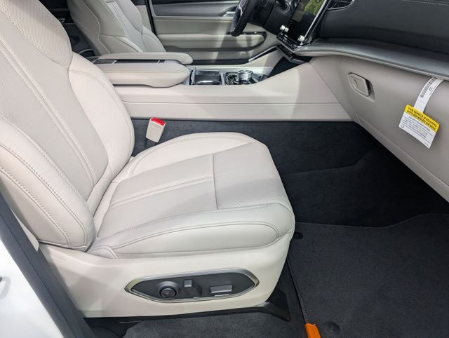 2026 Jeep Grand Wagoneer Limited Altitude