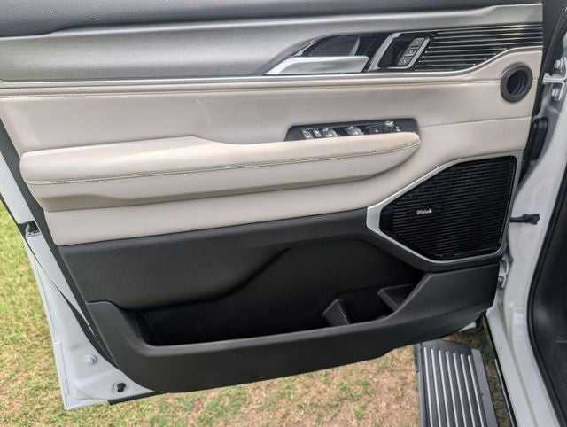 2026 Jeep Grand Wagoneer Limited Altitude