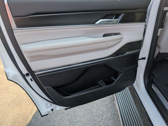 2026 Jeep Grand Wagoneer Summit Obsidian