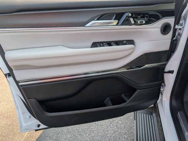 2026 Jeep Grand Wagoneer Summit Obsidian