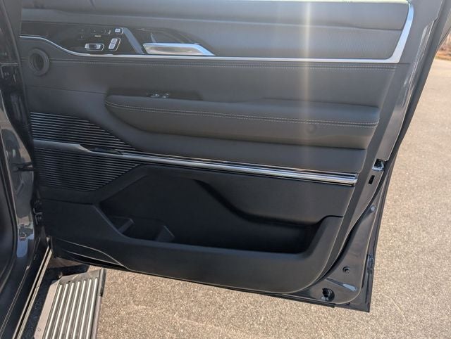 2026 Jeep Grand Wagoneer Summit Obsidian