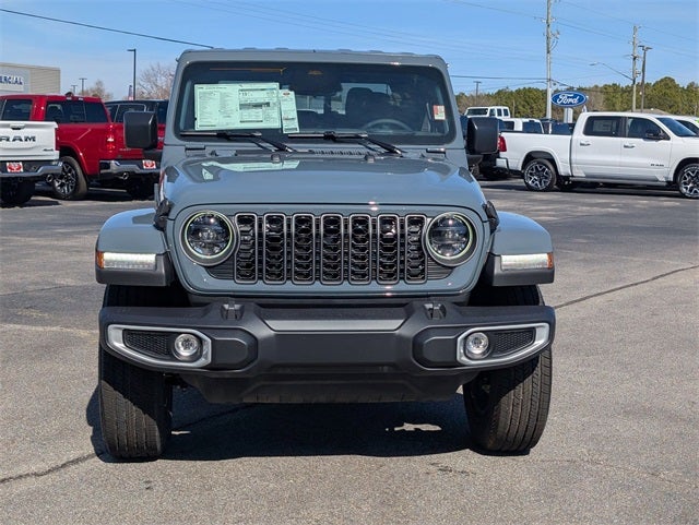 2026 Jeep Gladiator Sahara