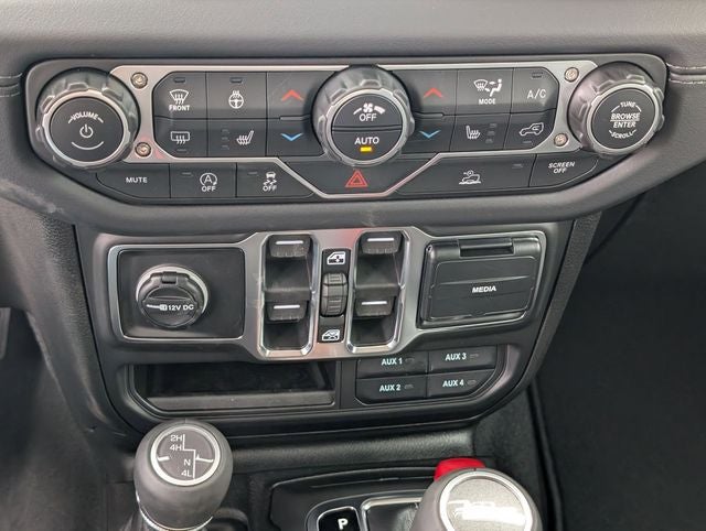 2026 Jeep Gladiator Sahara