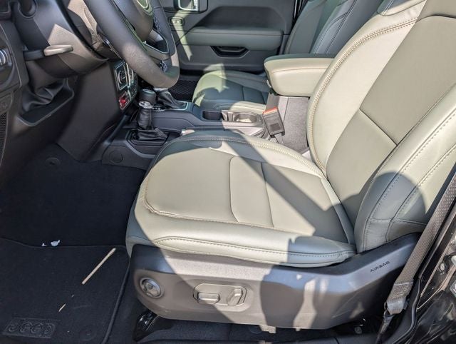 2026 Jeep Gladiator GLADIATOR MOJAVE X 4X4