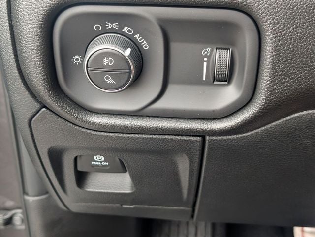 2026 RAM 1500 RAM 1500 BIG HORN QUAD CAB 4X2 6'4' BOX