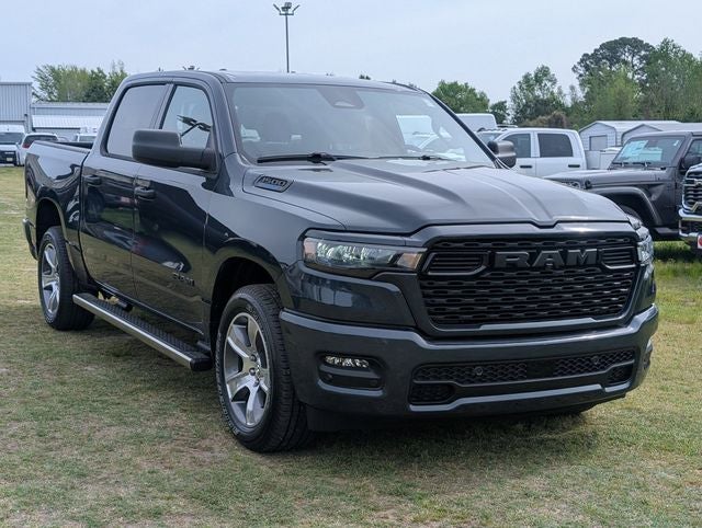 2026 RAM 1500 RAM 1500 EXPRESS CREW CAB 4X2 5'7' BOX