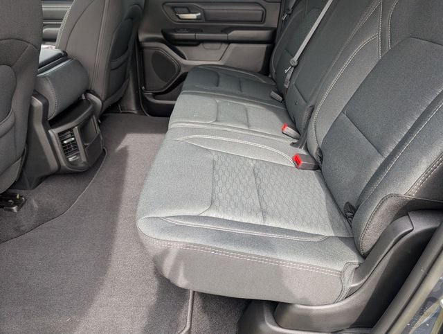 2026 RAM 1500 RAM 1500 EXPRESS CREW CAB 4X2 5'7' BOX