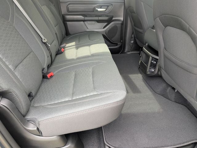 2026 RAM 1500 RAM 1500 EXPRESS CREW CAB 4X2 5'7' BOX