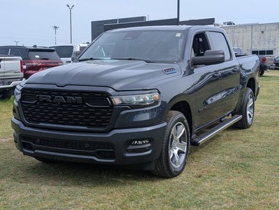 2026 RAM 1500 RAM 1500 EXPRESS CREW CAB 4X2 5'7' BOX