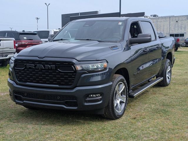 2026 RAM 1500 RAM 1500 EXPRESS CREW CAB 4X2 5'7' BOX