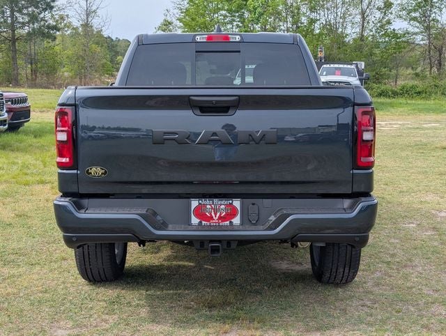 2026 RAM 1500 RAM 1500 EXPRESS CREW CAB 4X2 5'7' BOX